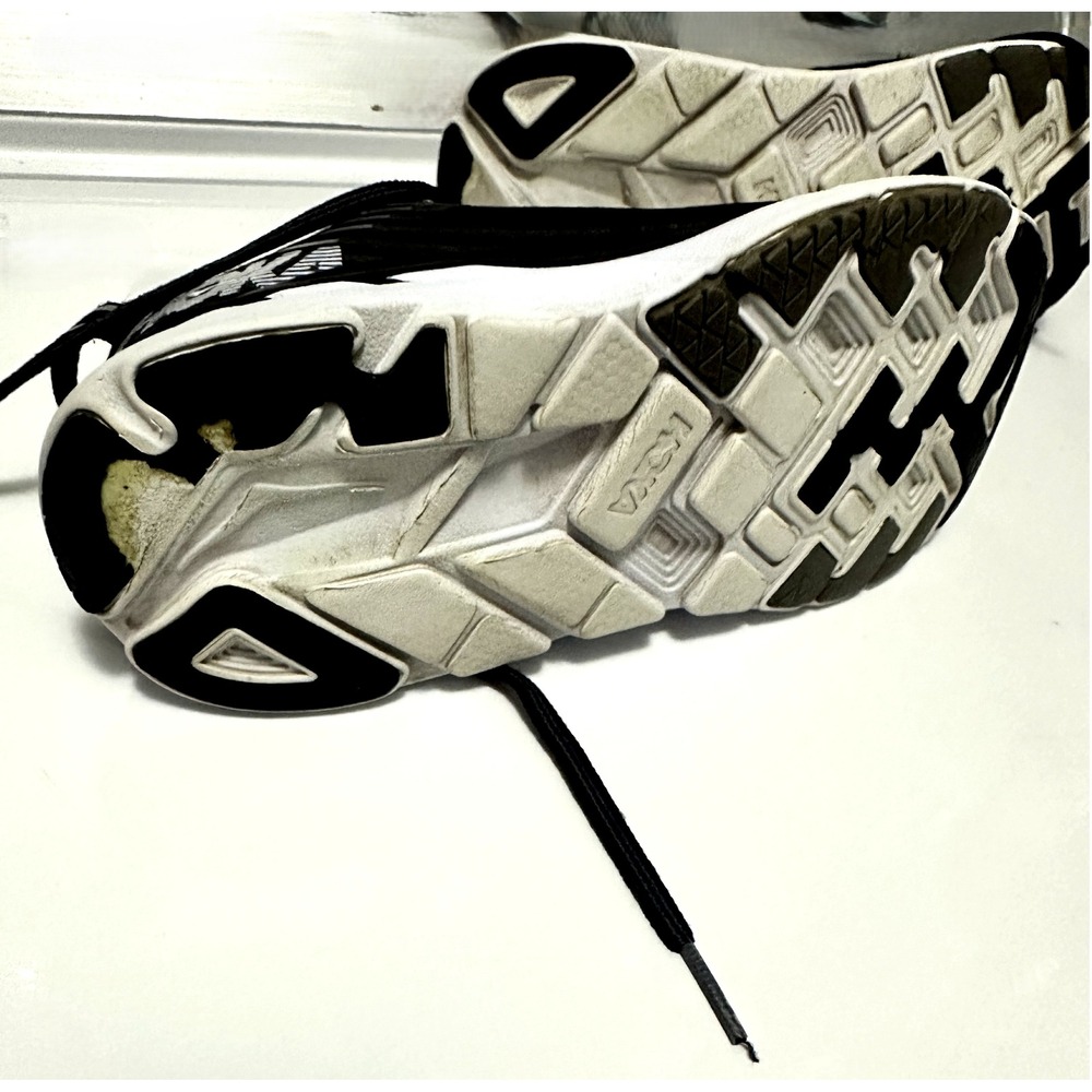 Hoka One One Clifton 5 Running Shoes Black White Sneakers Low Top Athletic - Picture 4 of 8